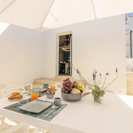 דירה Casa Del Pumo Blu אוג'נטו